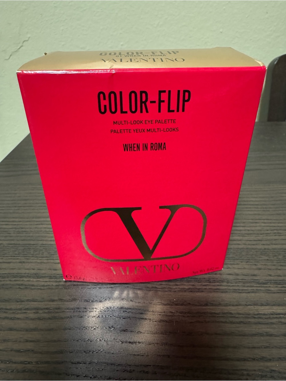 Valentino Color-Flip Multi-Look Eye Palette in Red